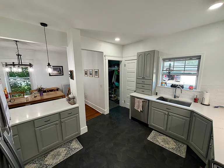 1246 Bonnieview Ave — Photo 3