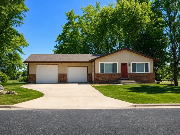 134 7th Ave NW, Lonsdale, MN 55046
