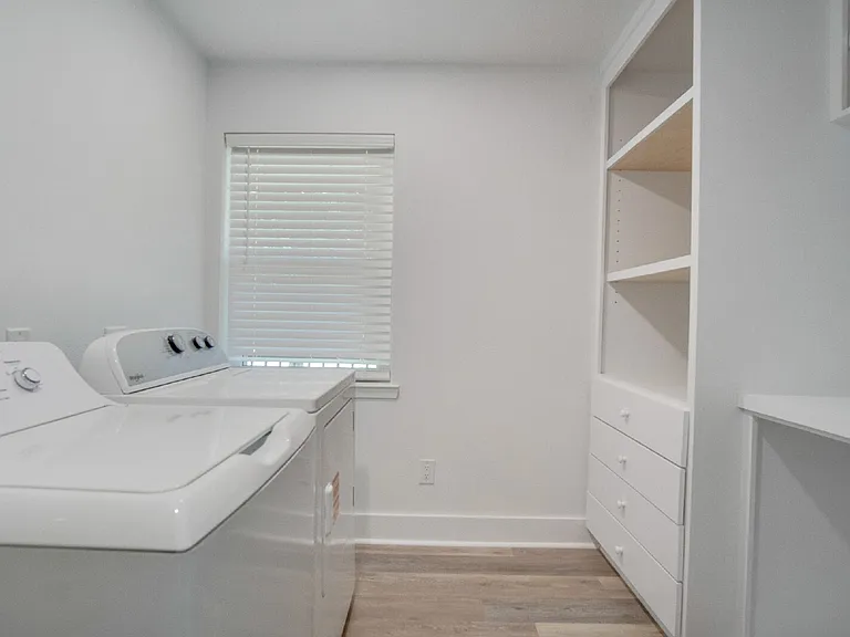 195 Navarro Rd — Photo 17