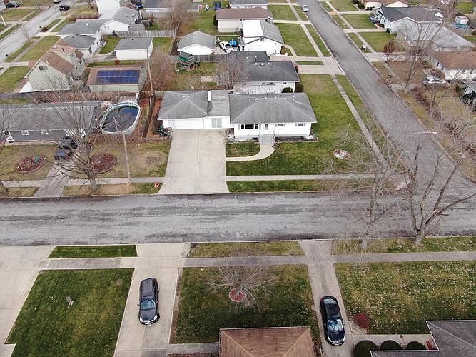 2564 E 62nd Pl, Hobart, IN 46342 Zillow