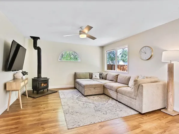 2910 E Dagger Falls Dr #Id1250657p, Eagle, ID 83616