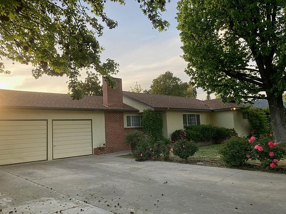 2nd image of 1125 Linda Vista St