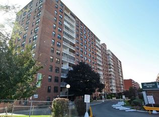 9801 67th Ave APT 9G, Rego Park, NY 11374