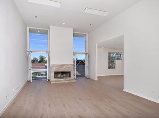 5350 White Oak Ave APT 408, Encino, CA 91316