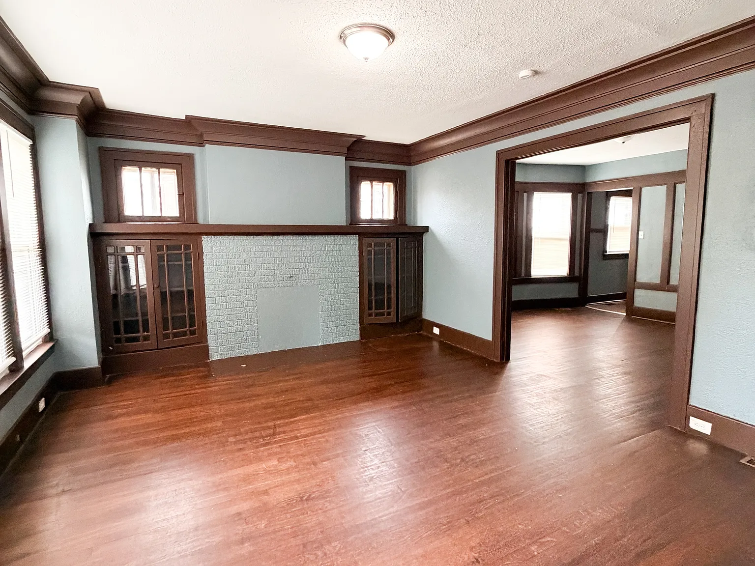 4114 W Euclid St — Photo 2