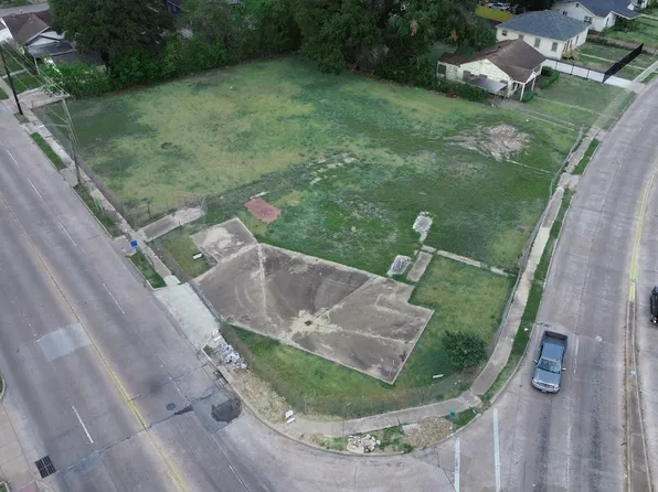 7003 Woodridge Dr, Houston, TX 77087