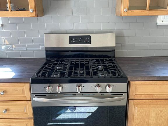 brand new stainless steel stove