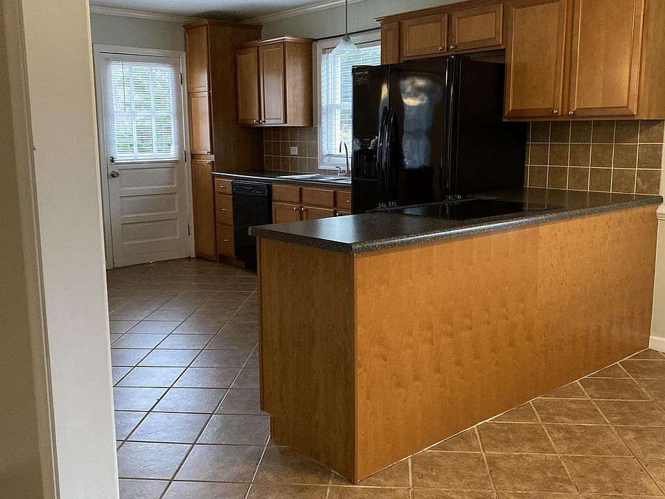 1st image of 300 College Park Dr #B
