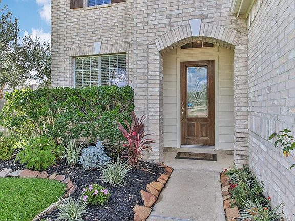 4th image of 15110 Stem Green Ct