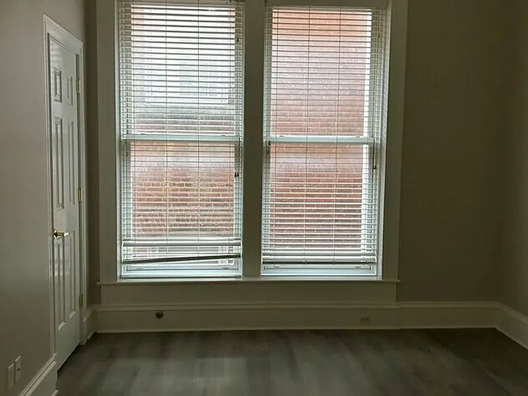E 9th St - 200 — Photo 24
