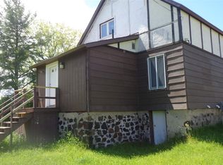 47544 2nd St, Houghton, MI 49931