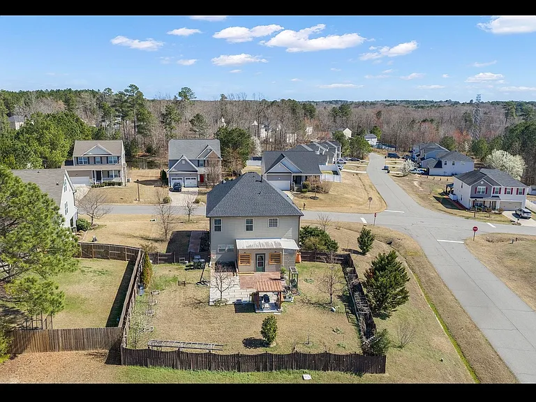 726 Forrest Ln — Photo 10
