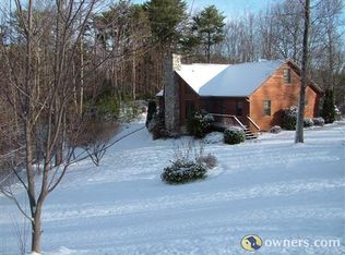 400 Cherokee Cir, Tryon, NC 28782