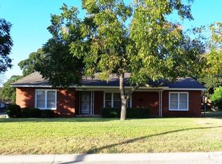 490 Alexander Rd, Stephenville, TX 76401