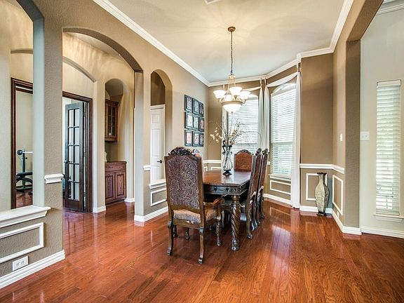 4th image of 2443 Waterside Dr