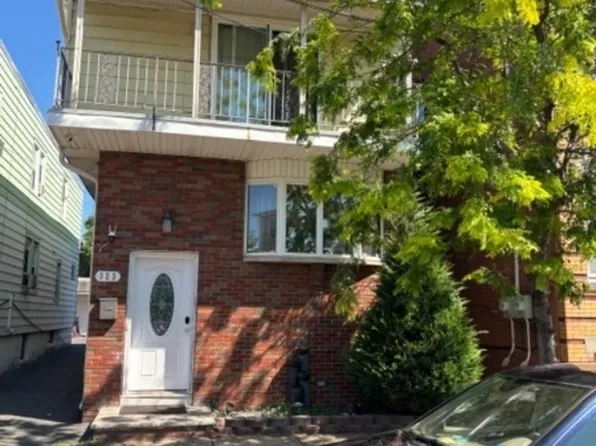 323 Christine St, Elizabeth City, NJ 07202
