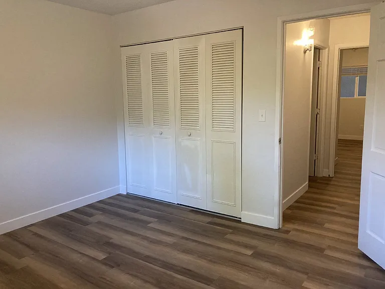 633 SE Flint St #15 — Photo 8