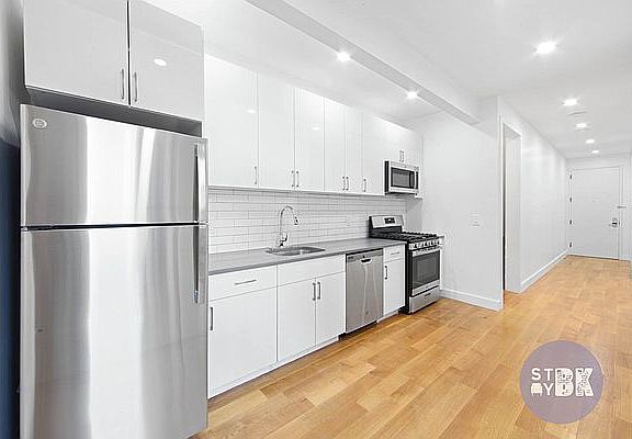 2nd image of 564 W 182nd St #1