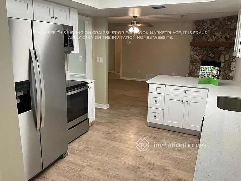 1504 Perez St — Photo 3