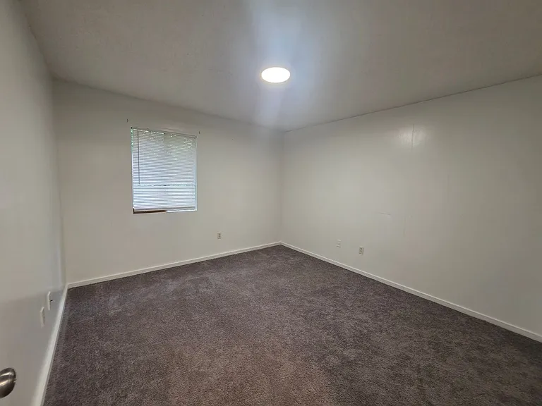 1208 Bush River Rd #D2 — Photo 10