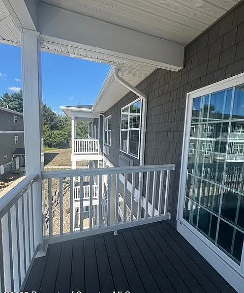 407 Circle Dr — Photo 21