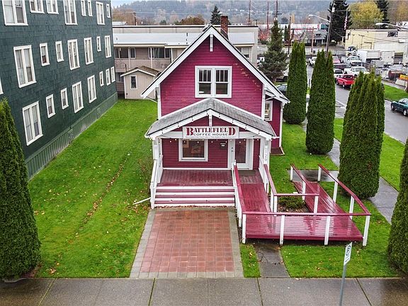 5000 square foot, level lot offers 1330 sq foot turn of the century building with lots of possibilities