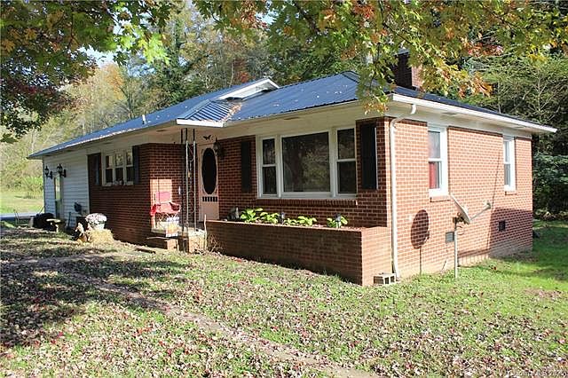1st image of 1543 Echo Dr
