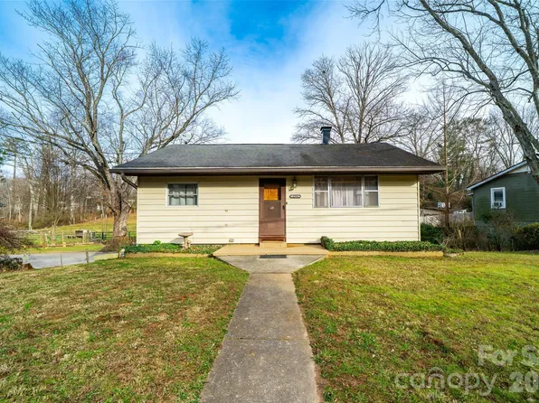 298 School Rd E, Asheville, NC 28803