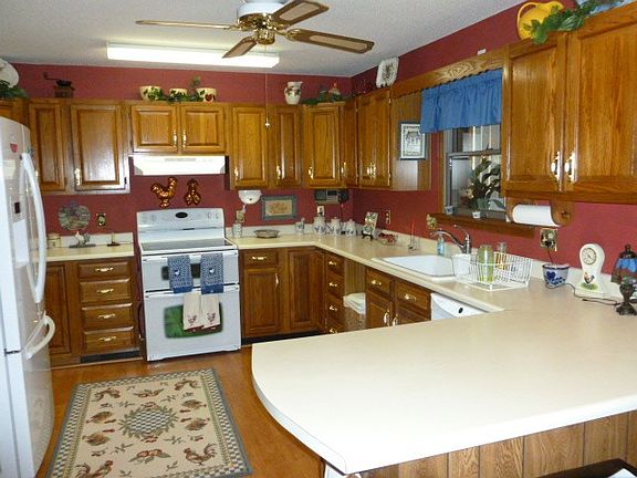3rd image of 167 Wilkins Court Dr