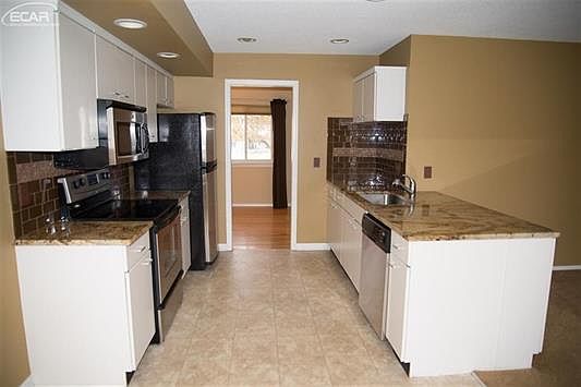 5th image of 418 Bella Vista Dr