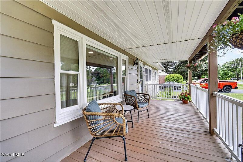 5th image of 135 Goode Street