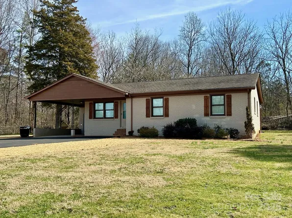 2034 Bess Town Rd, Bessemer City, NC 28016