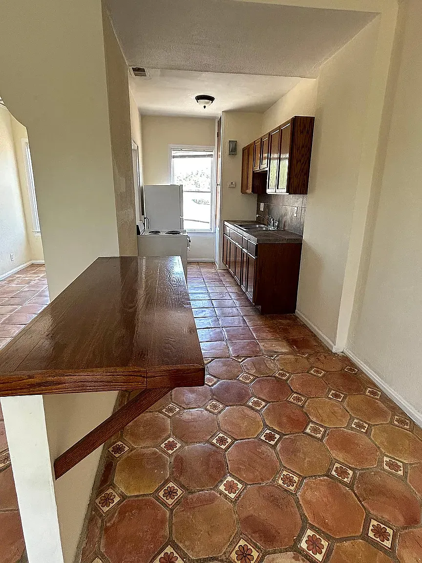 1 bed, 465 sqft, $895 — Photo 3