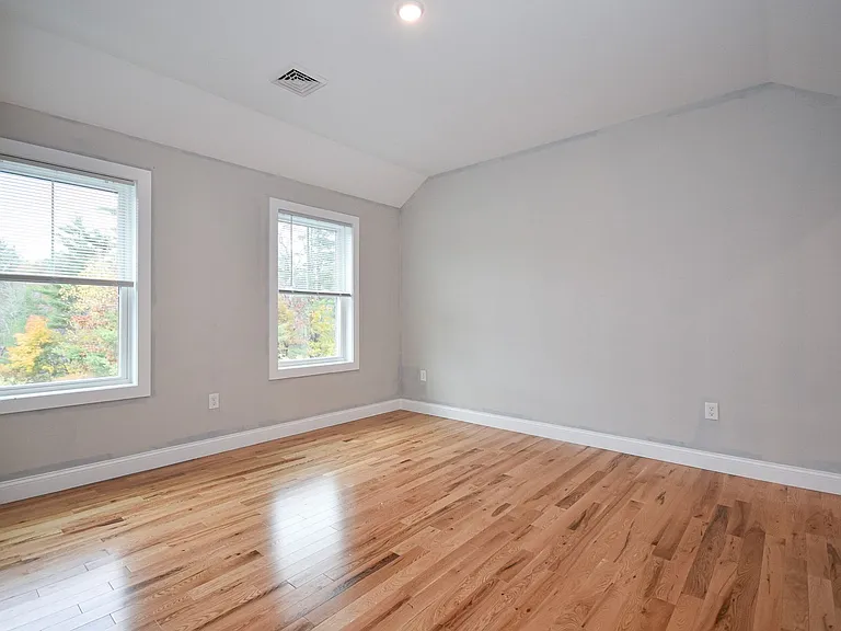 Paul's Place — Photo 115