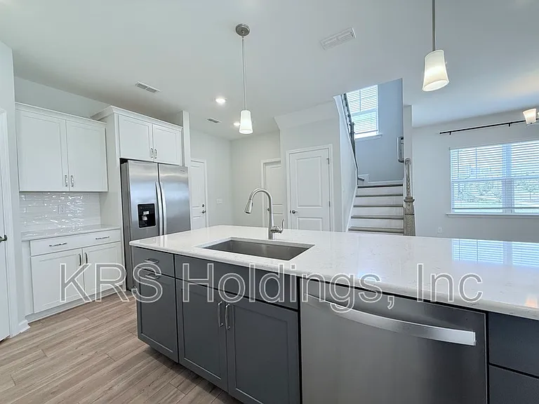 820 Silo Park Dr — Photo 7