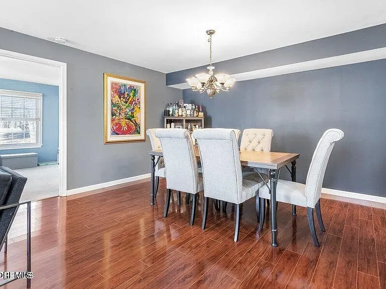 334 Mayfair Pl — Photo 14