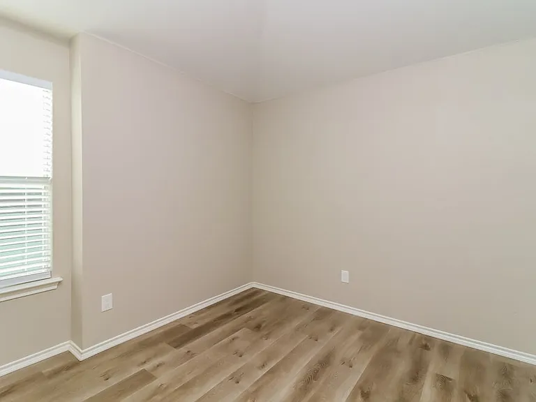 2105 Pacino Dr — Photo 15