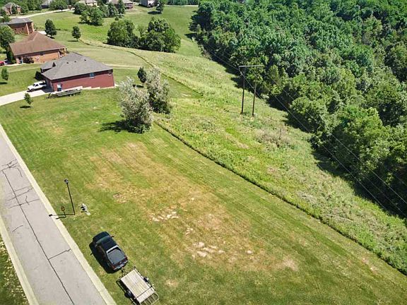 3rd image of Lynnwood Dr Lot 16