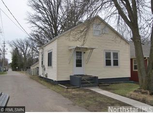 302 1st St SW, Crosby, MN 56441