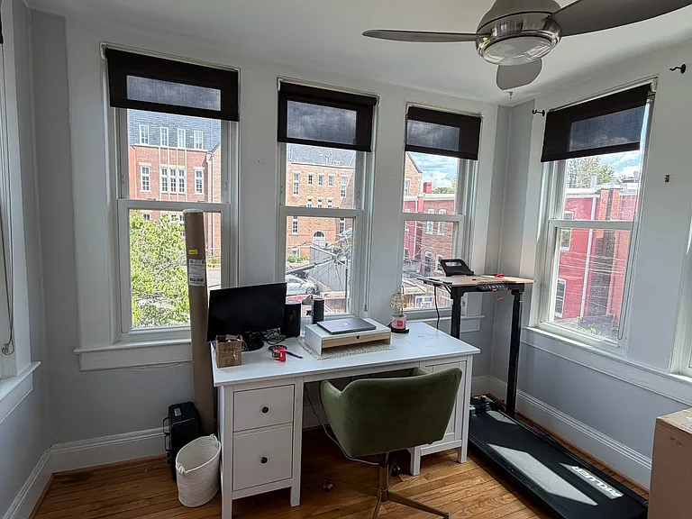 411 11th St NE — Photo 35