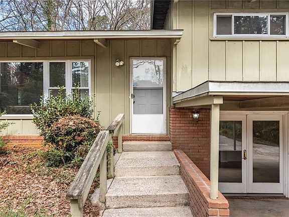 4th image of 3380 Northaven Ln