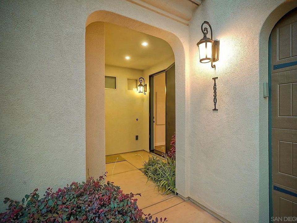2nd image of 16301 Veridian Cir