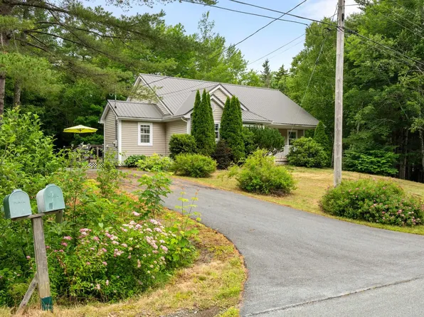 104 Bluenose Ave, Pleasantville, NS B0R 1G0