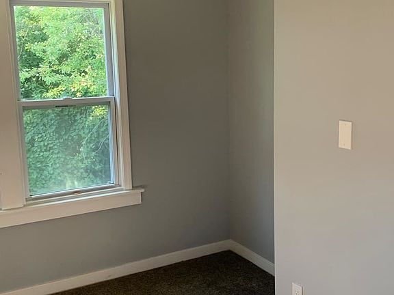 378 Arcola Inkster bedroom 2 picture
