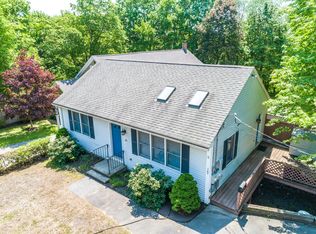16 Winter St, Topsham, ME 04086