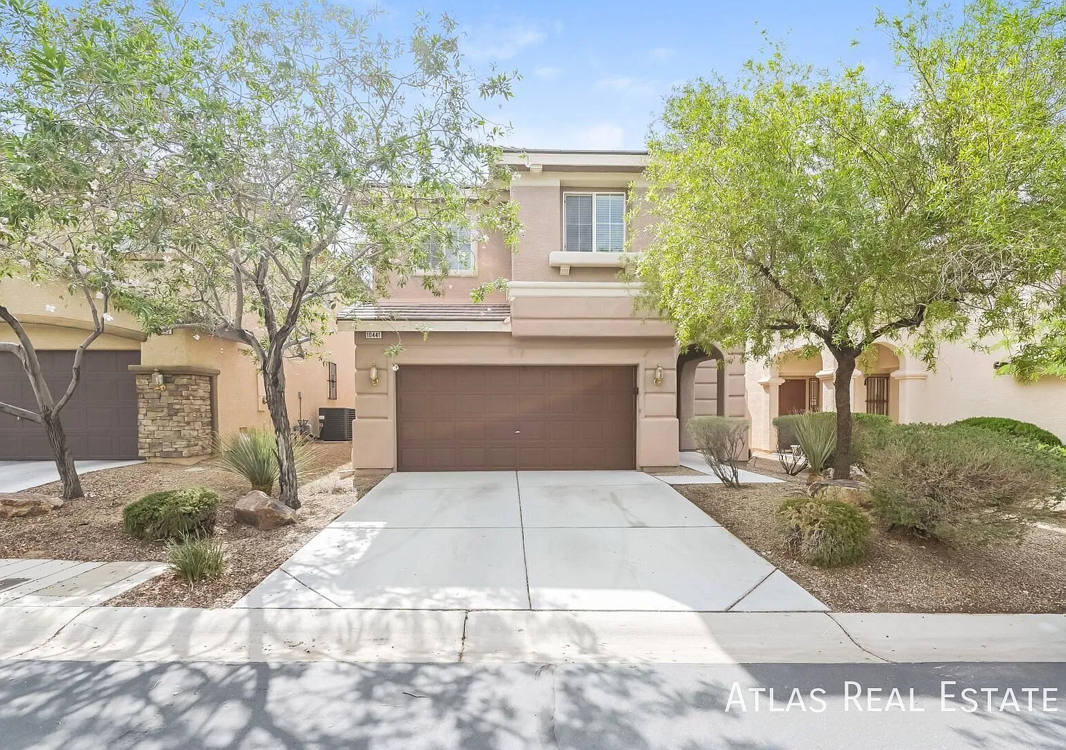 You Found It, You Loved It, You Rented It! 4 Bedroom Home With Bedroom On 1st Floor Near W. Cactu... — Photo 1