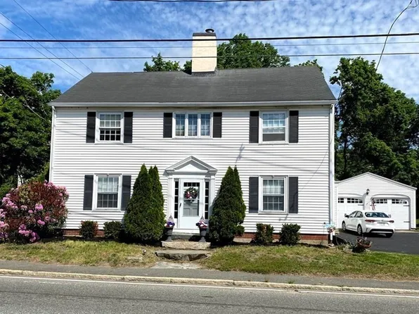 1 Elm St, Assonet, MA 02702