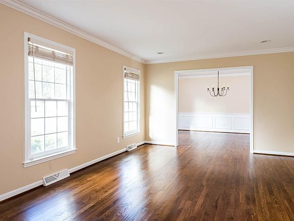 3rd image of 3410 Gingertree Cir