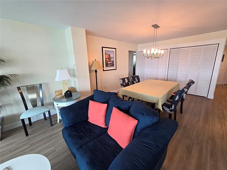5200 Brittany Dr S #1510 — Photo 6