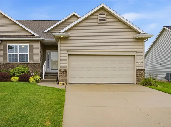 607 Stone Hedge Dr NW, Cedar Rapids, IA 52405